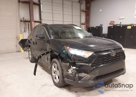 2021 Toyota Rav4 Xle from USA, damaged, VIN 2T3W1RFV8MW117034